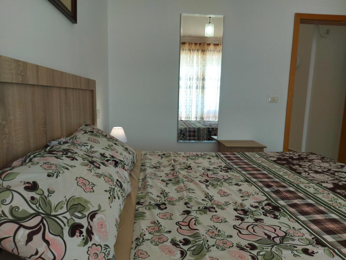 Bral Apartments 4 Дуррес Экстерьер фото
