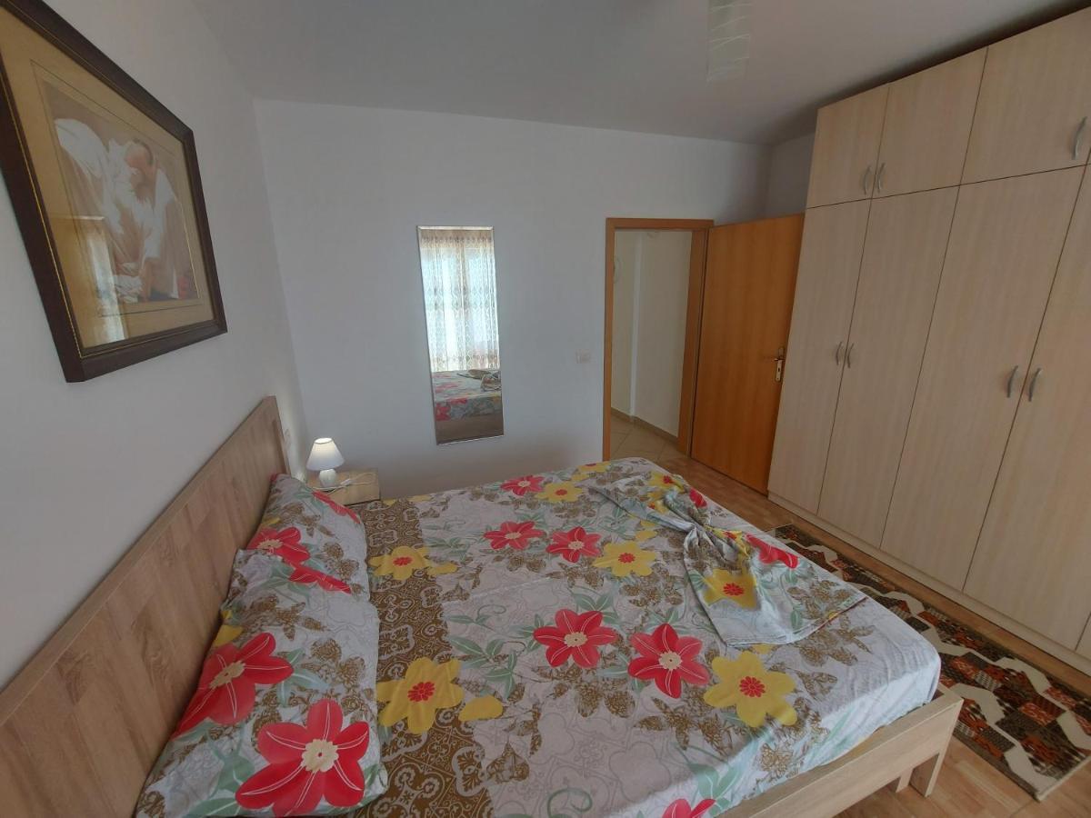 Bral Apartments 4 Дуррес Экстерьер фото